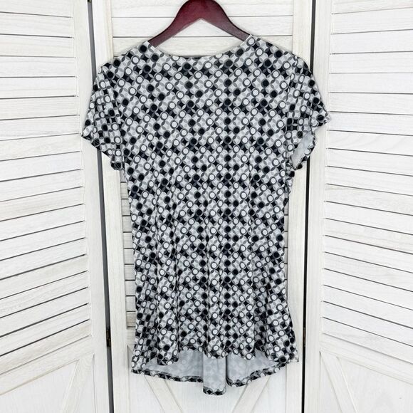 Cato Twist Front Geometric Print Tunic Top Grey White Large Cap Sleeve - Picture 8 of 12